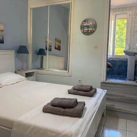 Casa Helios Fourka Retreat
