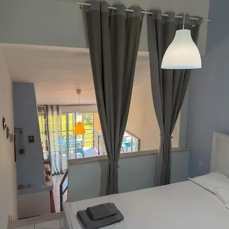 Casa Helios Fourka Retreat